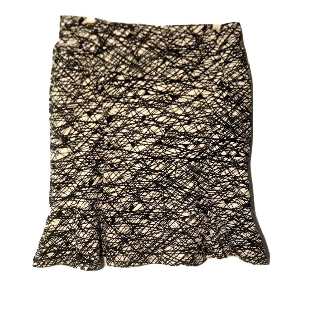Calvin Klein Ruffled Abstract Skirt Size 10